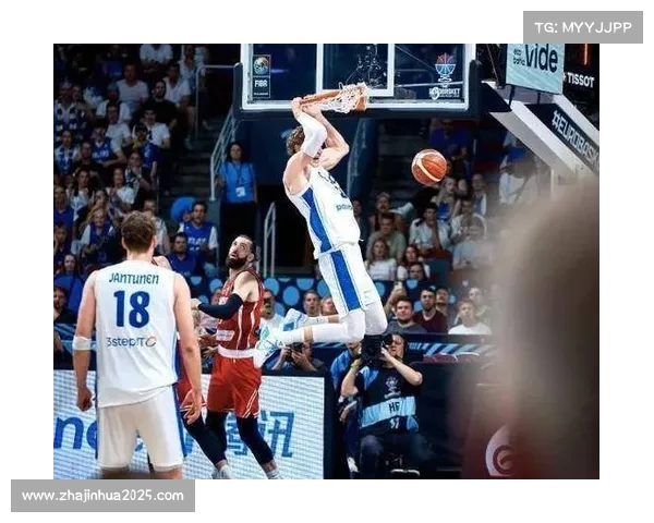 马尔卡宁轰下32分全面表现难救主 爵士惜败对手空砍成遗憾